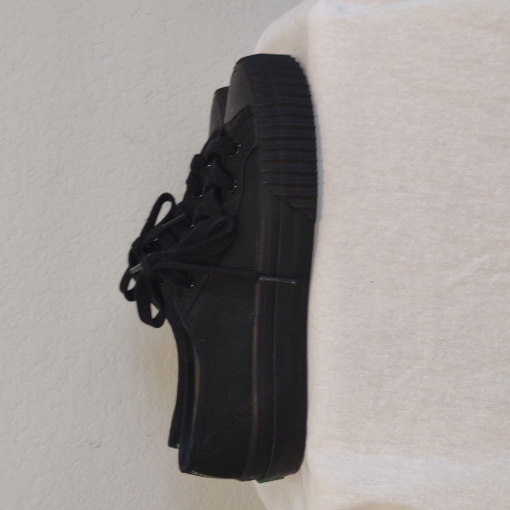 P.F. Flyers black canvas sneakers in size 7.